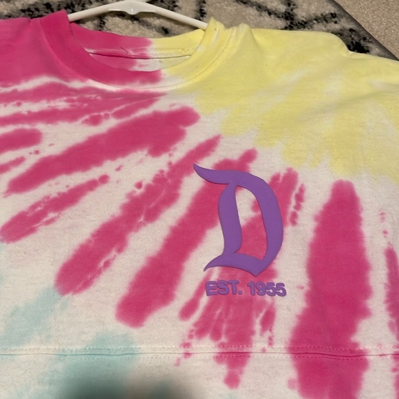 Disneyland tie dye spirit jersey NWT! Perfect condition - Picture 3 of 7